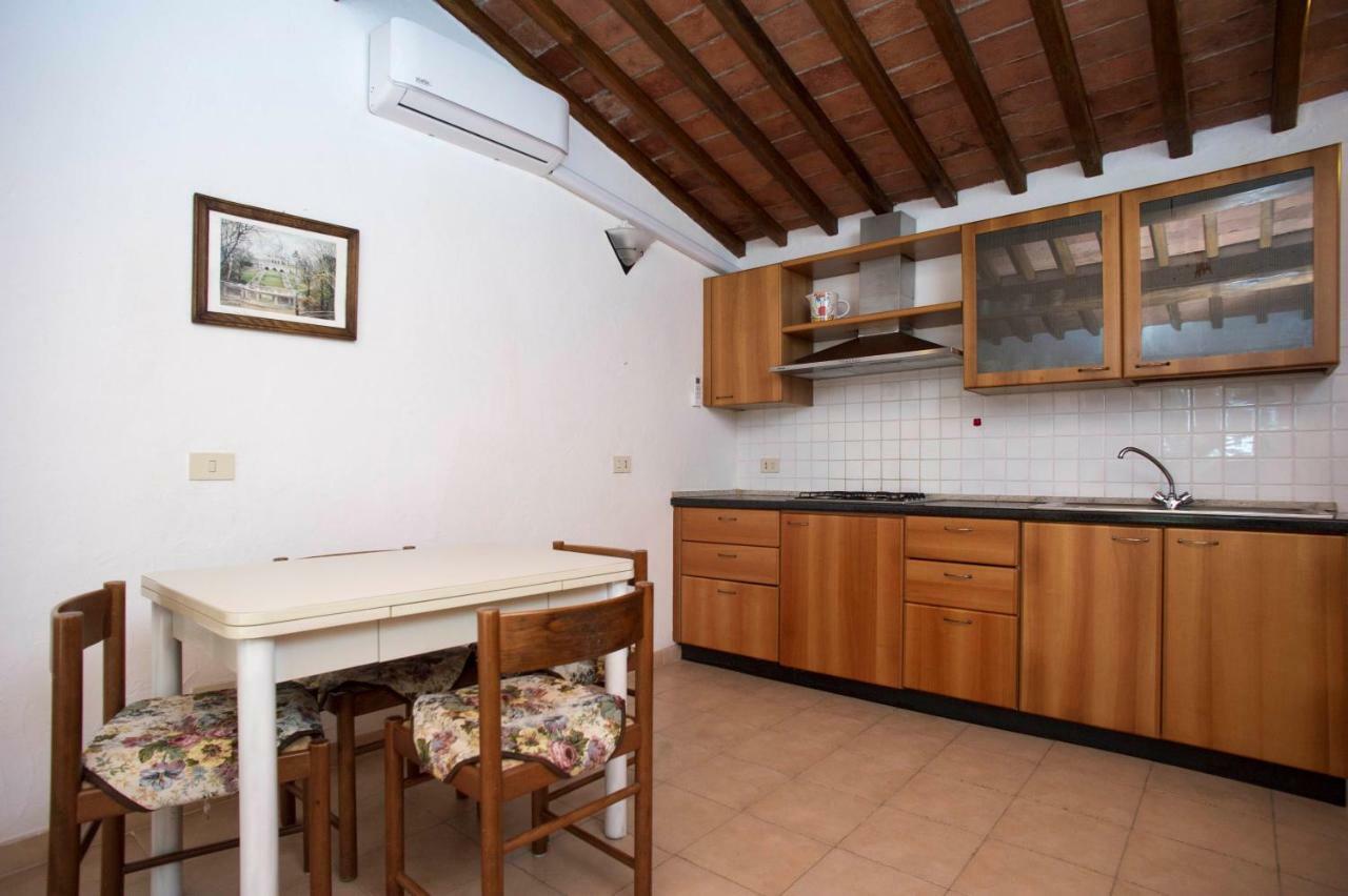Il Poggio Marcuccio Aparthotel Lacona Exterior photo