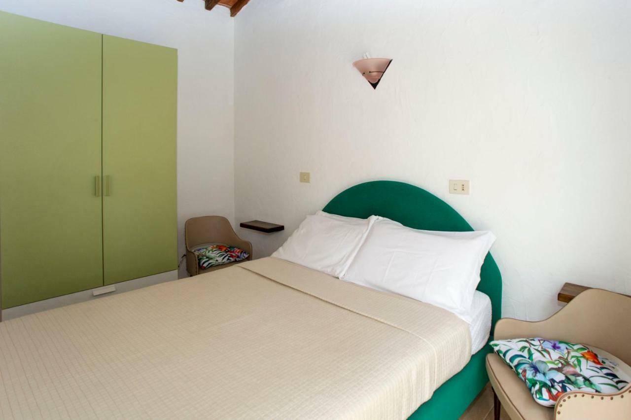 Il Poggio Marcuccio Aparthotel Lacona Exterior photo