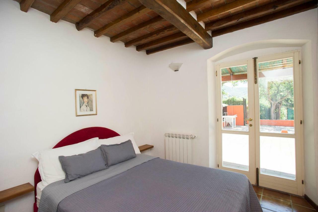 Il Poggio Marcuccio Aparthotel Lacona Exterior photo